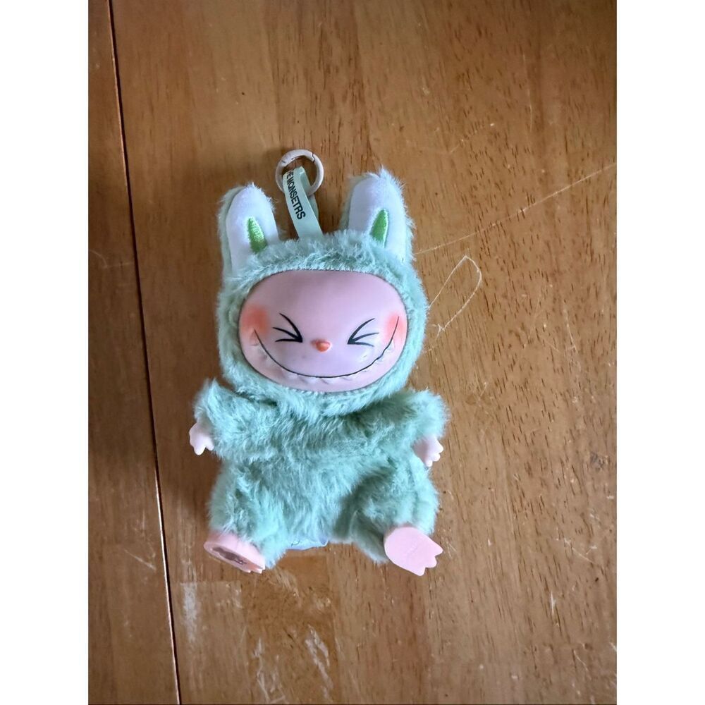 Pop Mart Labubu plush keychain (part of The Monsters fuzzy/soft "bag charm" - Picture 2 of 7
